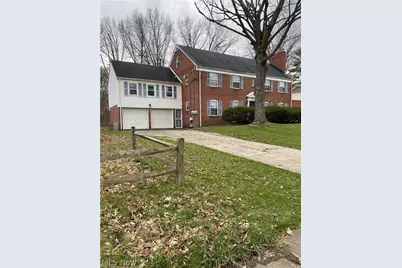 587 Tod Lane, Youngstown, OH 44504 - Photo 2