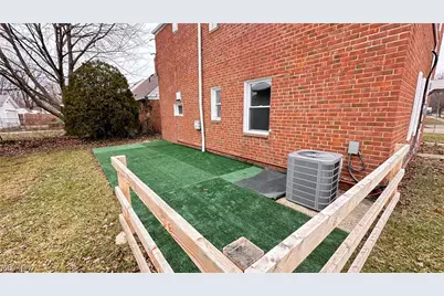 21000 Crystal Avenue, Euclid, OH 44123 - Photo 18