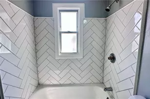 21000 Crystal Ave, Euclid, OH 44123 - Photo 12