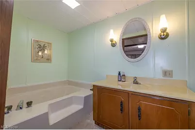 15 Kimberly Lane, Olmsted Twp, OH 44138 - Photo 26