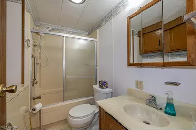 15 Kimberly Lane, Olmsted Twp, OH 44138 - Photo 20