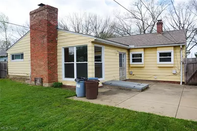 6751 Oakwood Road, Parma Heights, OH 44130 - Photo 30
