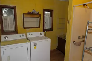 624 Grant Ave, Martins Ferry, OH 43935 - Photo 22