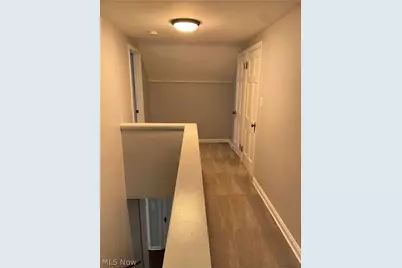 1547 Sunview Road, Lyndhurst, OH 44124 - Photo 18