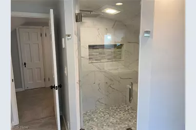 1547 Sunview Road, Lyndhurst, OH 44124 - Photo 20