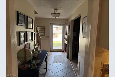 148 N Hills Drive, Parkersburg, WV 26104 - Photo 2