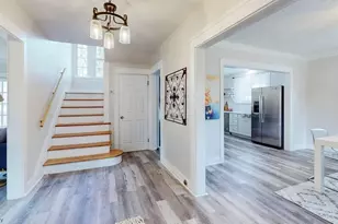 1686 Lee Rd, Loveland, OH 44118 - Photo 2