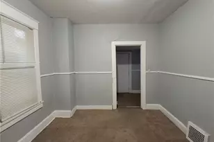 909 Bradshaw Ave, East Liverpool, OH 43920 - Photo 8