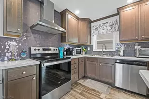 7 Michael Dr, Olmsted Twp, OH 44138 - Photo 4