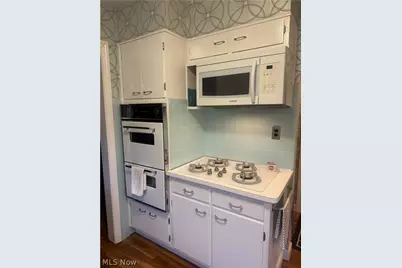 19131 S Lake Shore Boulevard, Euclid, OH 44119 - Photo 10