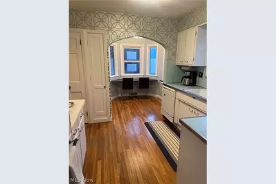 19131 S Lake Shore Boulevard, Euclid, OH 44119 - Photo 8