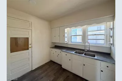 1317 Plum Street, Steubenville, OH 43952 - Photo 4