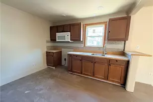 1317 Plum St, Steubenville, OH 43952 - Photo 6