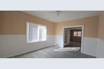 370 Lora Avenue, Youngstown, OH 44504 - Photo 14