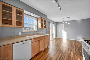 242 Jackson St, Jefferson, OH 44047 - Photo 10