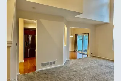 3944 Gardiner Run, Akron, OH 44321 - Photo 6