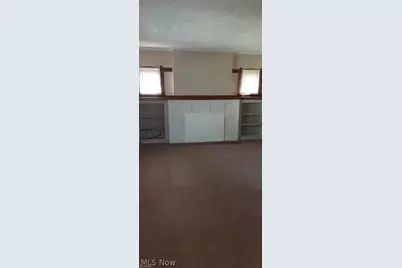 3916 Howard Street, Youngstown, OH 44512 - Photo 8