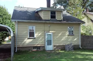 3916 Howard St, Youngstown, OH 44512 - Photo 4