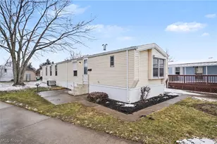 1517 Lady Anne, Streetsboro, OH 44241 - Photo 2