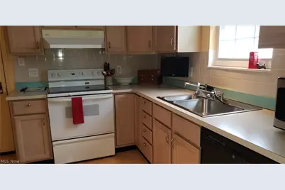 24690 Thicket Lane #32, Olmsted Falls, OH 44138 - Photo 12