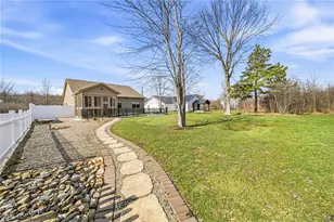 537 Rome Rock Creek Rd, Roaming Shores, OH 44084 - Photo 10