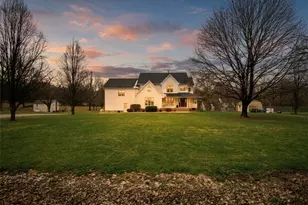 9332 Howland Springs Rd SE, Warren, OH 44484 - Photo 2