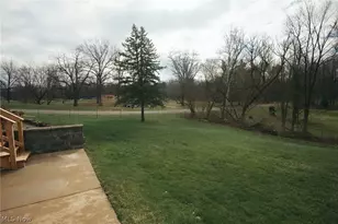 9332 Howland Springs Rd SE, Warren, OH 44484 - Photo 8