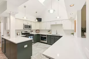 569 Atterbury Blvd, Hudson, OH 44236 - Photo 14