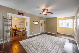 206 33rd St NW, Canton, OH 44709 - Photo 4