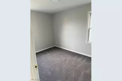 892 E 139th Street, Loveland, OH 44110 - Photo 8