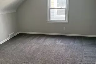 892 E 139th St, Loveland, OH 44110 - Photo 6