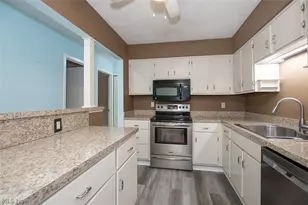 7184 N Brewster Pl, Concord, OH 44077 - Photo 8