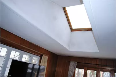 5743 Mills Creek Lane, North Ridgeville, OH 44039 - Photo 14