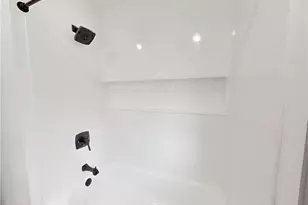 28507 Lakeshore Blvd, Willowick, OH 44095 - Photo 16