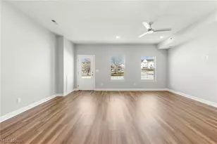 461 Harbor Ln, Lorain, OH 44052 - Photo 10