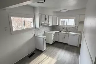 431 Westgate Blvd, Youngstown, OH 44515 - Photo 2