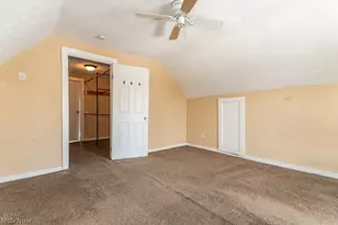 10401 Olivet Ave, Loveland, OH 44108 - Photo 30