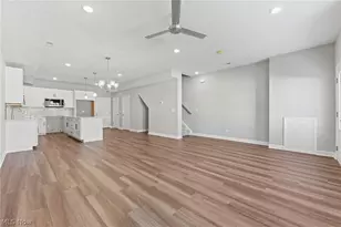 457 Harbor Ln, Lorain, OH 44052 - Photo 10