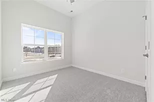 457 Harbor Ln, Lorain, OH 44052 - Photo 20