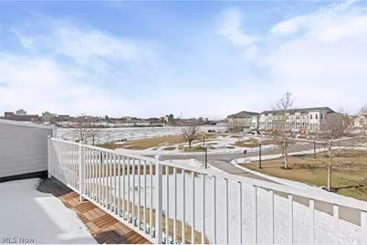 457 Harbor Lane, Lorain, OH 44052 - Photo 32