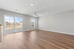 457 Harbor Ln, Lorain, OH 44052 - Photo 16