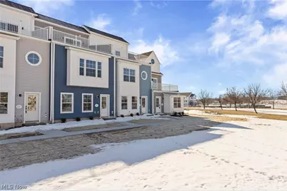 453 Harbor Lane, Lorain, OH 44052 - Photo 42