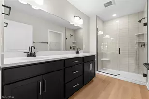 453 Harbor Ln, Lorain, OH 44052 - Photo 32