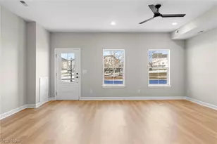 453 Harbor Ln, Lorain, OH 44052 - Photo 16