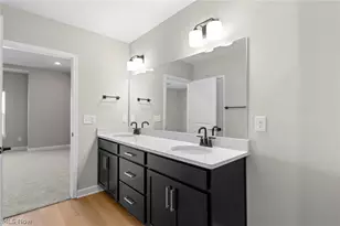 453 Harbor Ln, Lorain, OH 44052 - Photo 30