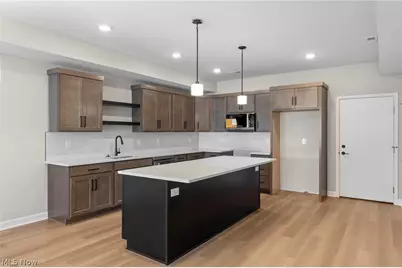 453 Harbor Lane, Lorain, OH 44052 - Photo 12