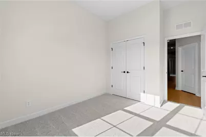 453 Harbor Lane, Lorain, OH 44052 - Photo 28