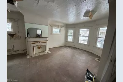 10708 Grantwood Avenue, Loveland, OH 44108 - Photo 2