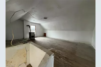 10708 Grantwood Avenue, Loveland, OH 44108 - Photo 12