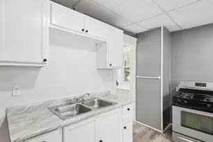 10622 Hathaway Ave, Loveland, OH 44108 - Photo 16